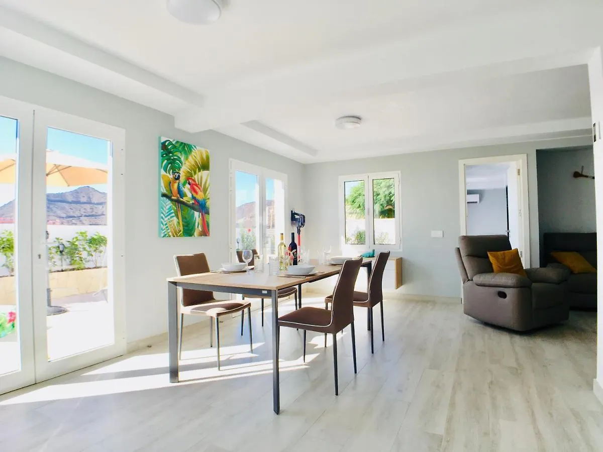 Semesterbostad Casa Solaris At Anfi Beach With Private Terrace, Pool & Netflix Villa Arguineguin Spanien